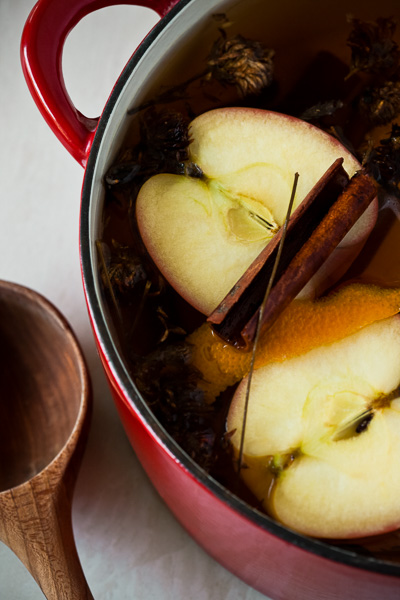 Photo of a pot of Apple and Spice infused tea.